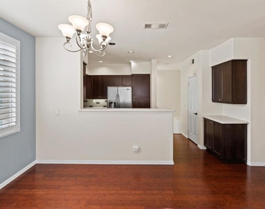 12488 Heatherton Ct - Photo Thumbnail 18