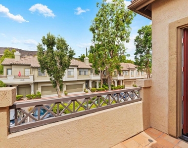 12488 Heatherton Ct - Photo Thumbnail 27