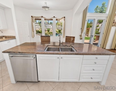 9230 Island Pine - Photo Thumbnail 24
