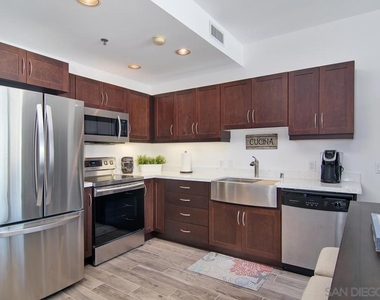 427 9th Ave - Photo Thumbnail 7