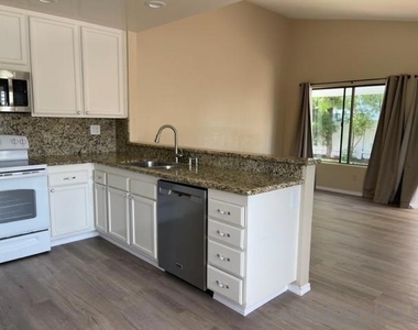 8809 Calle Perico St - Photo Thumbnail 4