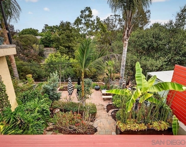 5438 Gilbert Dr - Photo Thumbnail 25