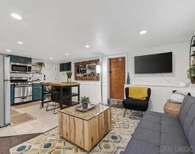 5438 Gilbert Dr - Photo Thumbnail 13