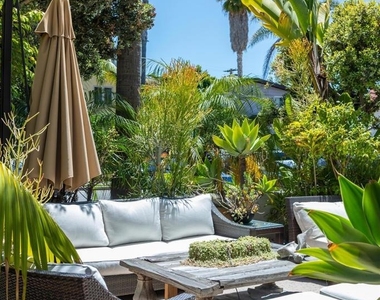 388 Bonair St - Photo Thumbnail 46