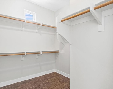 438 S Cleveland St - Photo Thumbnail 15