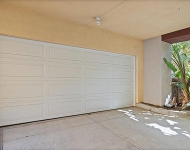 438 S Cleveland St - Photo Thumbnail 35
