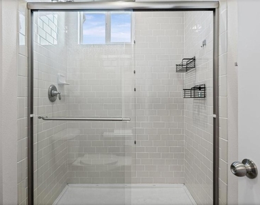 438 S Cleveland St - Photo Thumbnail 14