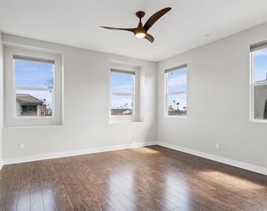 438 S Cleveland St - Photo Thumbnail 17