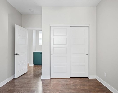 438 S Cleveland St - Photo Thumbnail 28