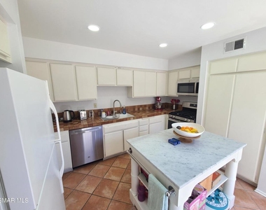 833 Shadow Lake Drive - Photo Thumbnail 6