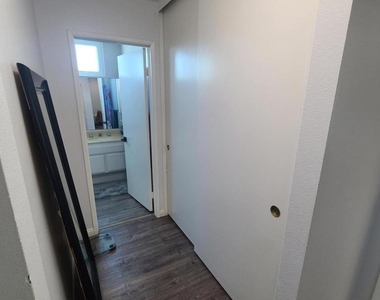 833 Shadow Lake Drive - Photo Thumbnail 11
