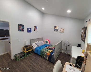 833 Shadow Lake Drive - Photo Thumbnail 17
