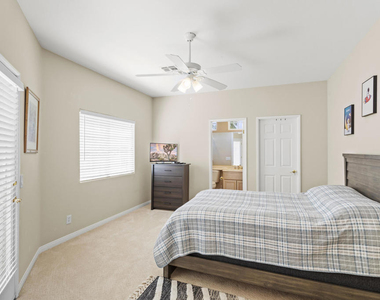 80162 Pebble Beach Drive - Photo Thumbnail 20