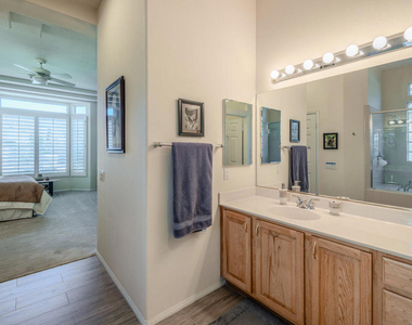 80571 Hoylake Drive - Photo Thumbnail 17