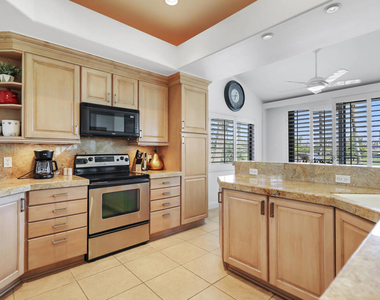 76570 Hollyhock Drive - Photo Thumbnail 8