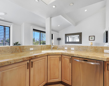 76570 Hollyhock Drive - Photo Thumbnail 11