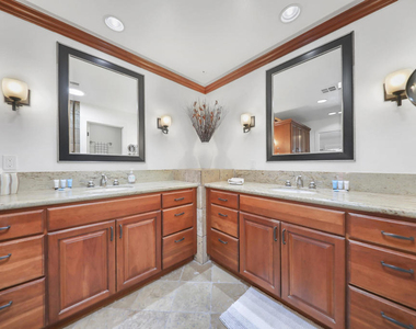 76570 Hollyhock Drive - Photo Thumbnail 17
