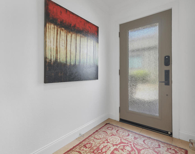 76570 Hollyhock Drive - Photo Thumbnail 2