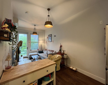 1009 Willoughby Avenue - Photo Thumbnail 2