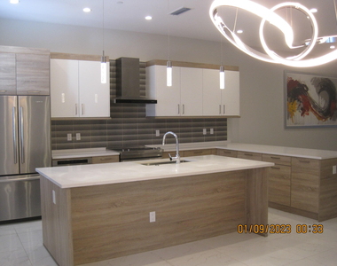 4033 Nw 17th Way - Photo Thumbnail 5
