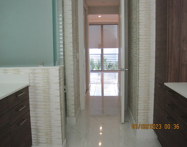 4033 Nw 17th Way - Photo Thumbnail 14