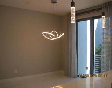 4033 Nw 17th Way - Photo Thumbnail 7