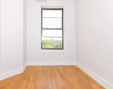 462 Pulaski Street - Photo Thumbnail 5