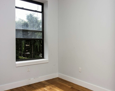 462 Pulaski Street - Photo Thumbnail 7