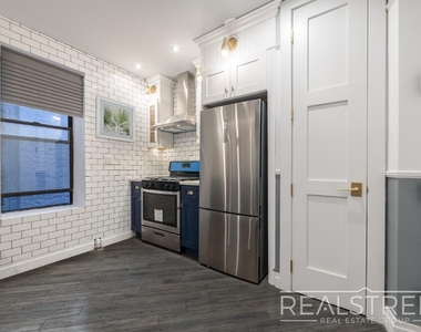 141 Joralemon Street - Photo Thumbnail 2
