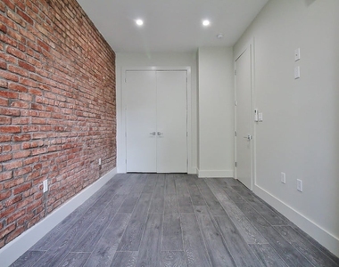 2517 Bedford Ave. - Photo Thumbnail 7