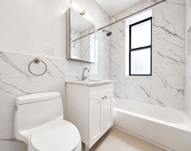 241 Ocean Parkway - Photo Thumbnail 12