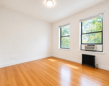 241 Ocean Parkway - Photo Thumbnail 3
