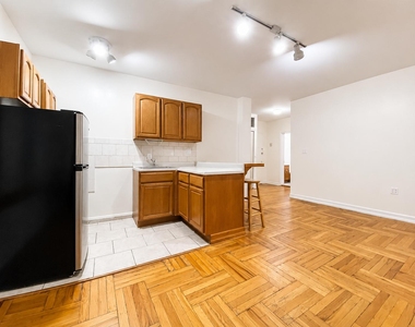 707 West 171st Street - Photo Thumbnail 7