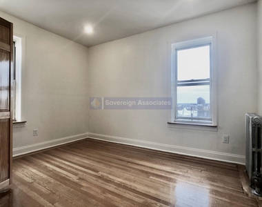 175 Pinehurst Avenue - Photo Thumbnail 10