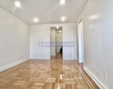 175 Pinehurst Avenue - Photo Thumbnail 2
