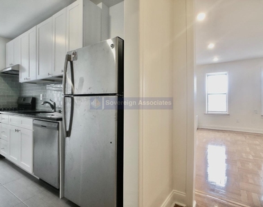 175 Pinehurst Avenue - Photo Thumbnail 5
