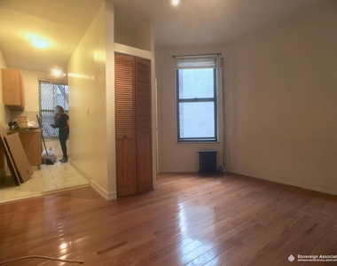 3133 Broadway - Photo Thumbnail 4