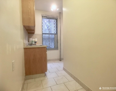 3133 Broadway - Photo Thumbnail 7