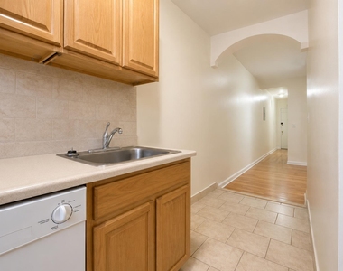 3135 Broadway - Photo Thumbnail 9