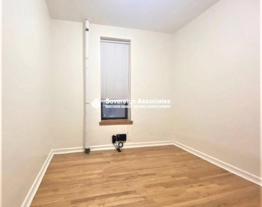 3135 Broadway - Photo Thumbnail 2