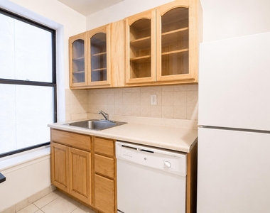 112 Haven Avenue - Photo Thumbnail 9