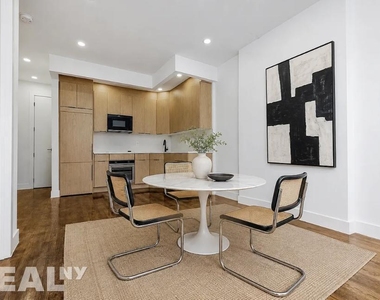428 Seventh Avenue - Photo Thumbnail 1