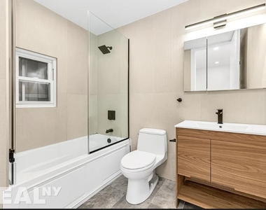 428 Seventh Avenue - Photo Thumbnail 4