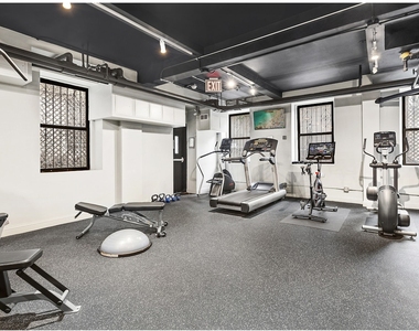 134 W 93rd St - Photo Thumbnail 7