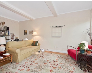 134 W 93rd St - Photo Thumbnail 1