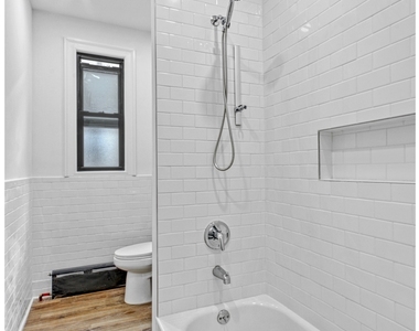 323 Midwood St - Photo Thumbnail 15