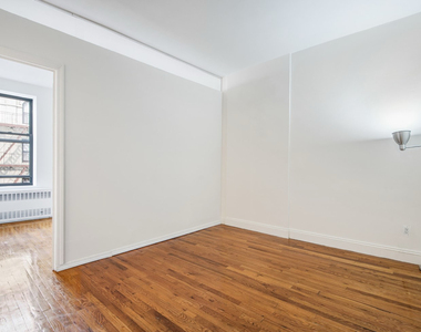 226 East 25th Street - Photo Thumbnail 1