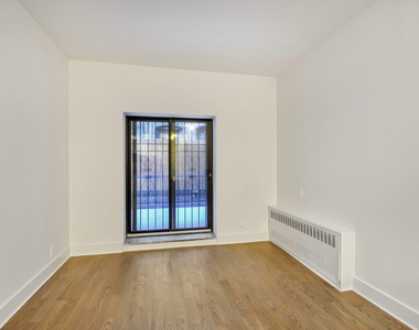 226 East 25th Street - Photo Thumbnail 1