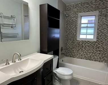 13 Juniper Road - Photo Thumbnail 6