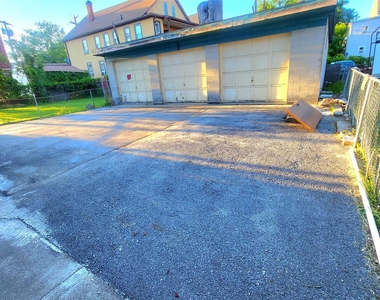 319 Mansion Street - Photo Thumbnail 9